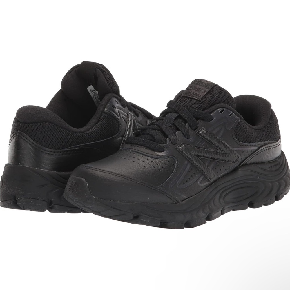 New Balance 840 Walking Black Sneakers